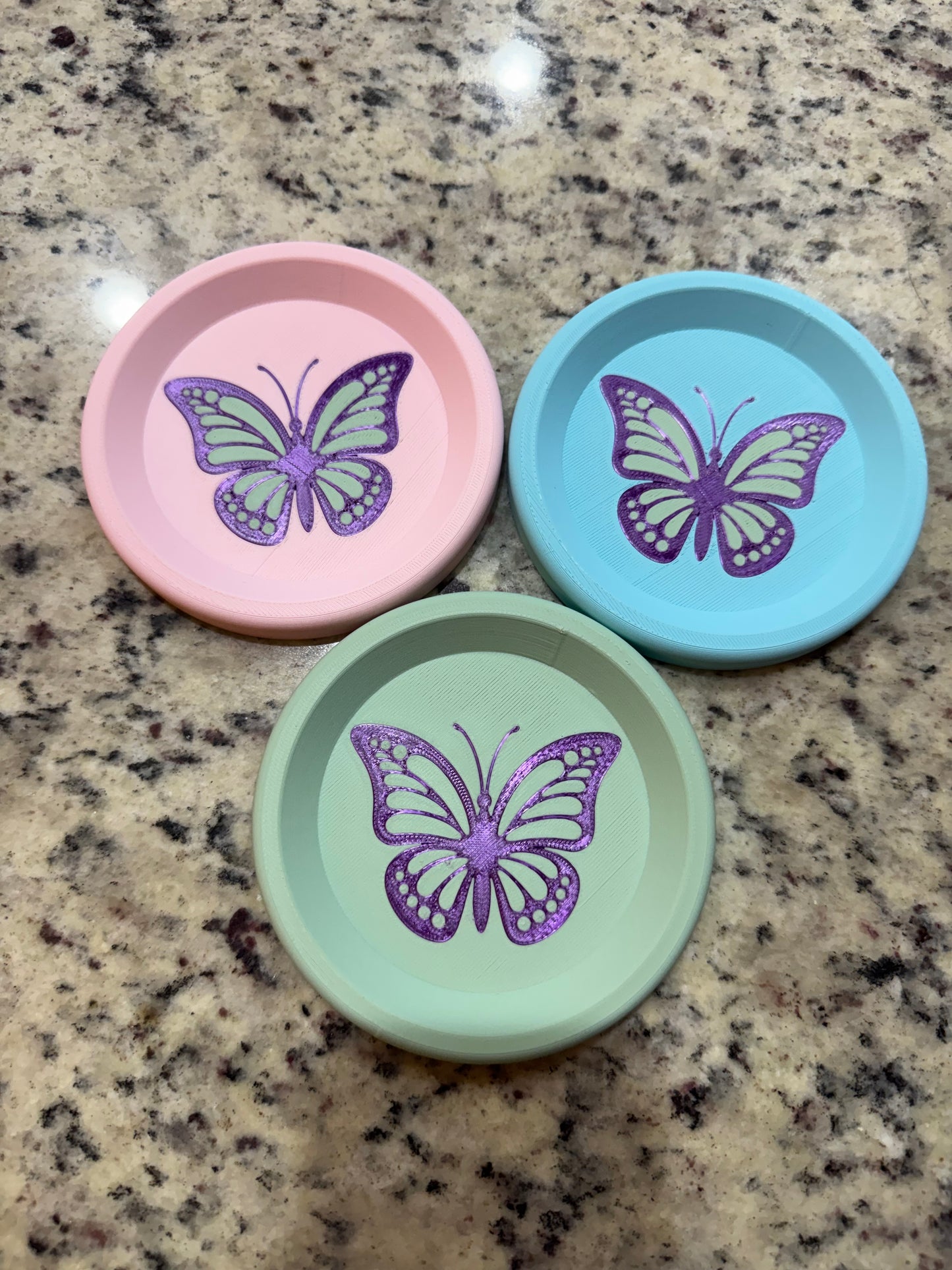 Butterfly ring tray