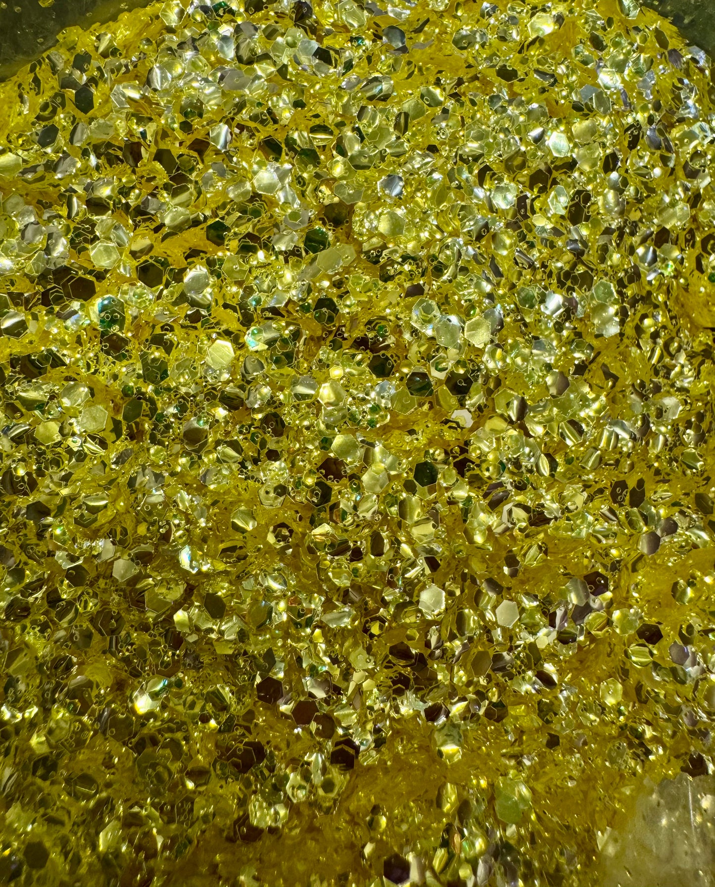 Mellow Yellow- Premium Iridescent
