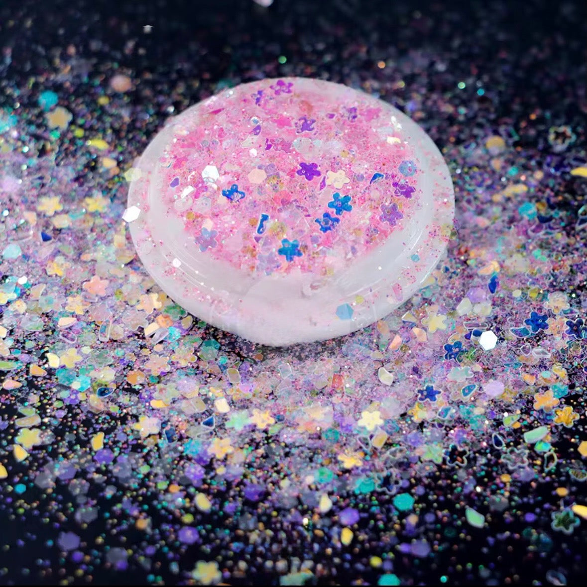 Daisy Daydream - Special Shape Iridescent